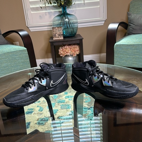 New Nike Kyrie Infinity Black metallic Silver Mens‎ size 11 - Picture 8 of 12